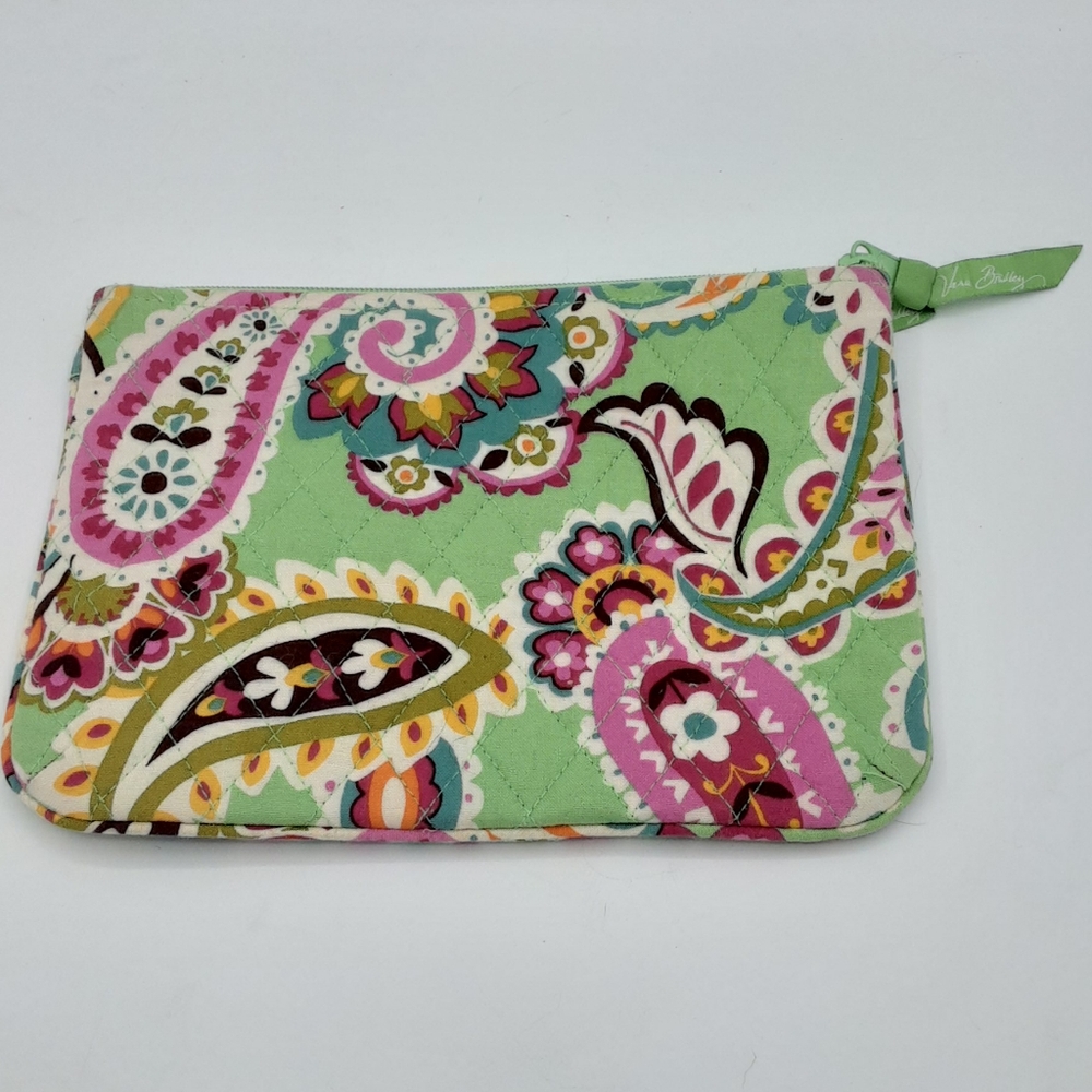 Vera Bradley Quilted Multicolor Paisley Print Makeup Bag.